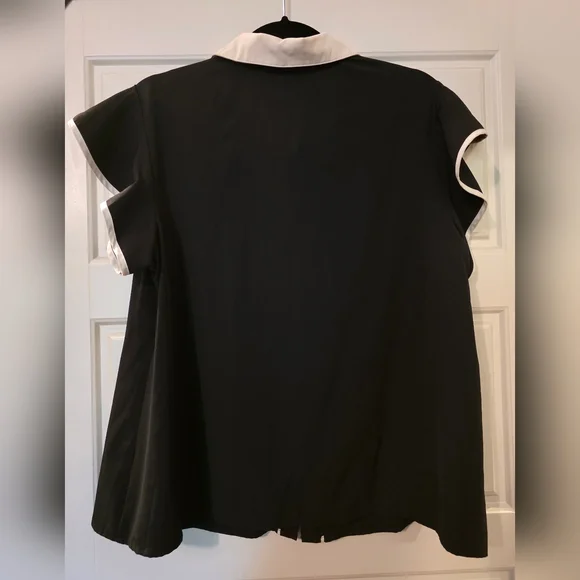 SHIEN Curve Button Up With Flowy Sleeves - Picture 4 of 5